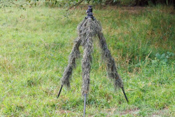 Ghillie statief camouflage voorbeeld op statief